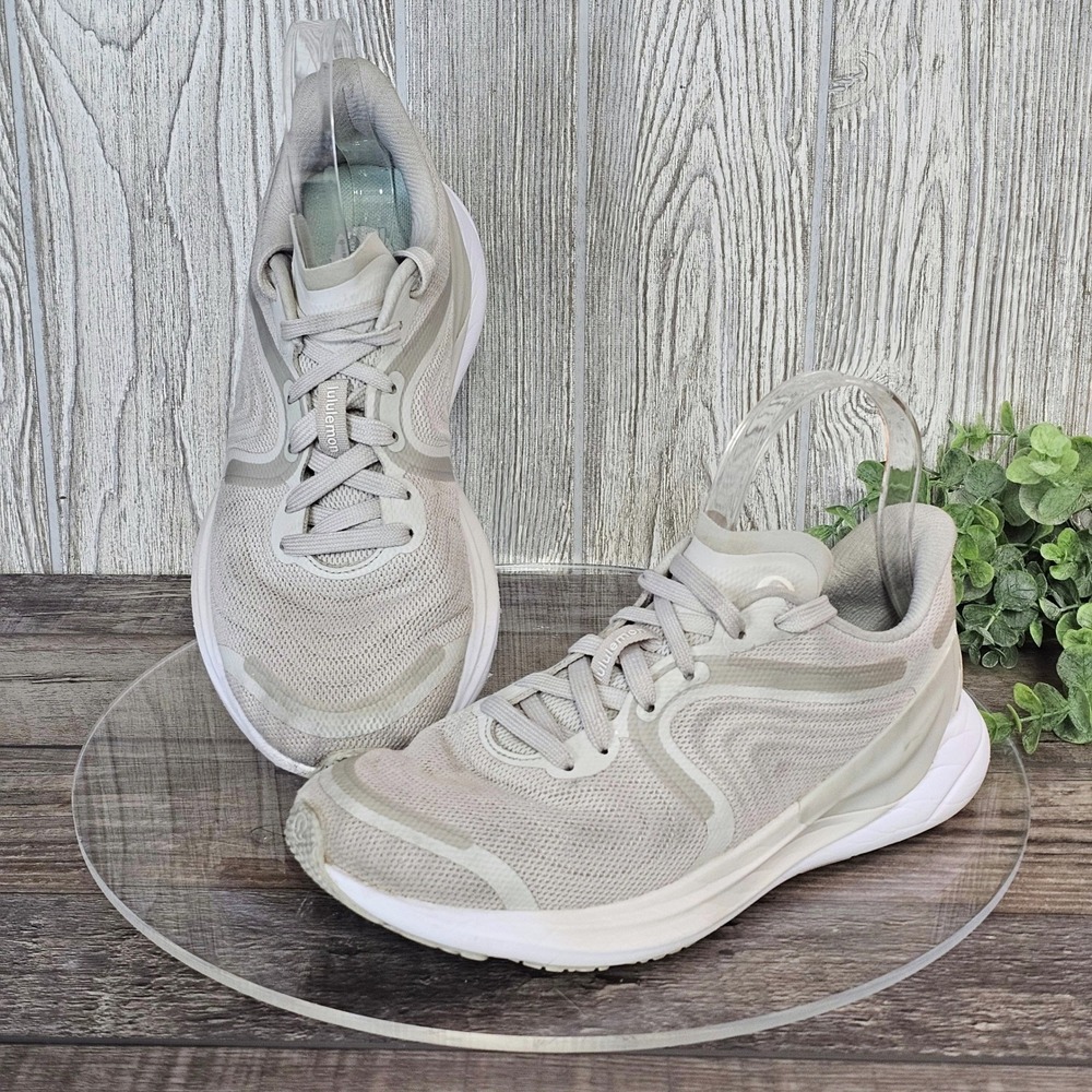 Lululemon Blissfeel Run 2 Running Shoes Sneakers Silverstone White Size 7.5‎ US